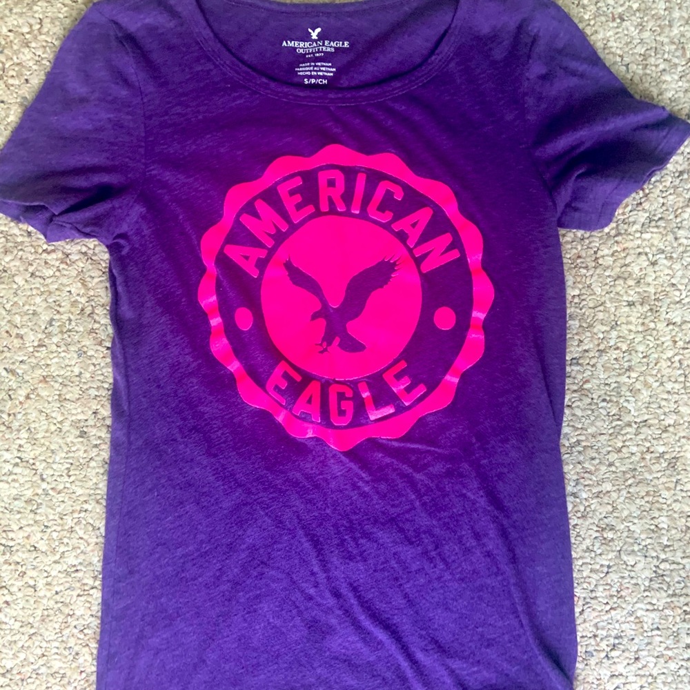American eagle t shirt